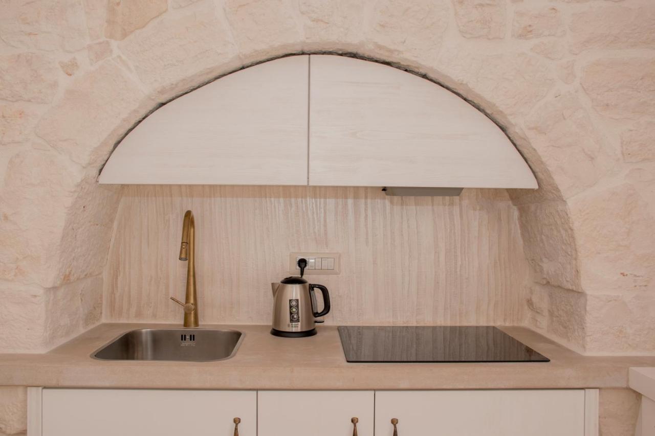 Trullo Cinquenoci Suite ロコロトンド エクステリア 写真