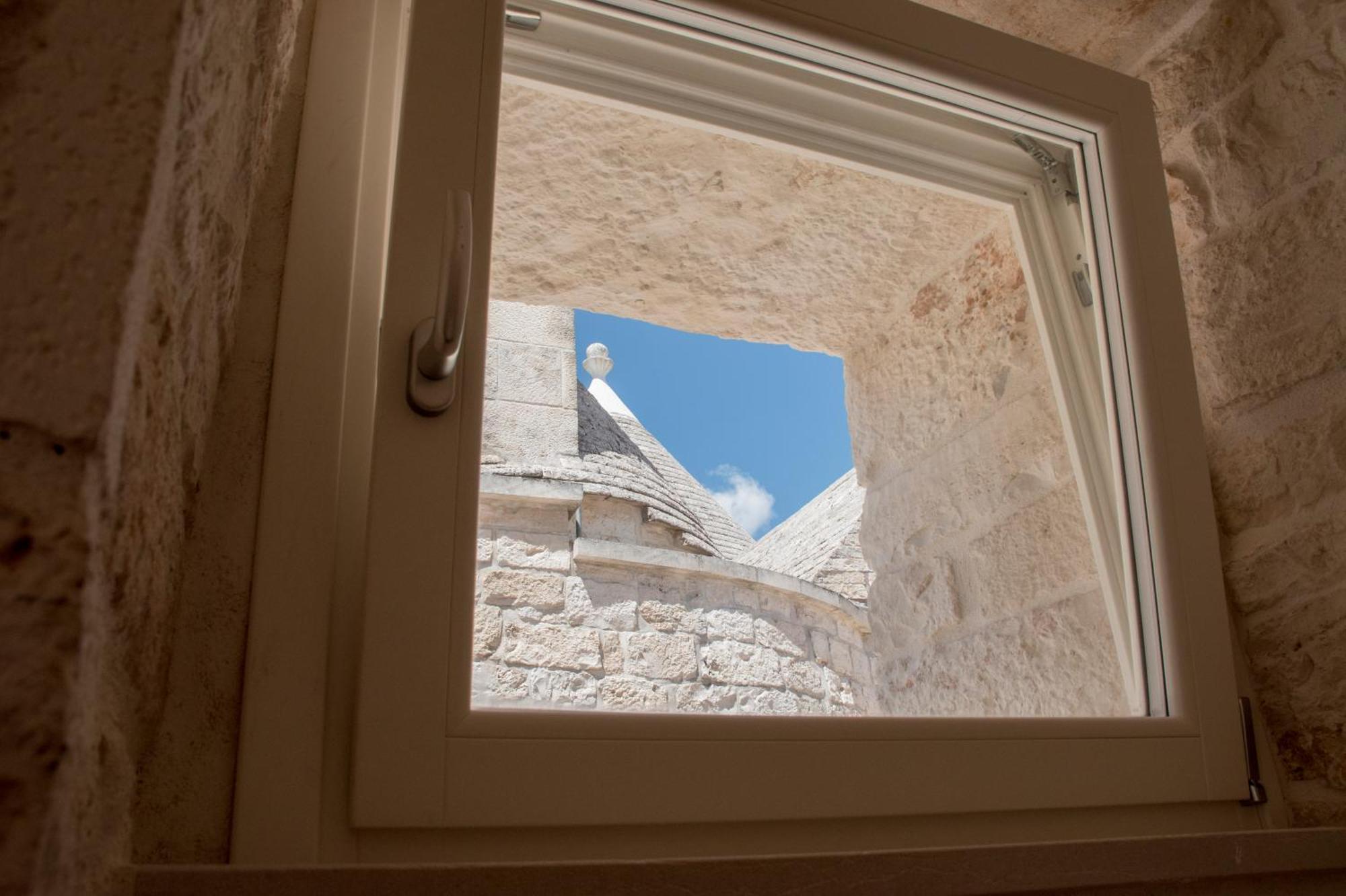 Trullo Cinquenoci Suite ロコロトンド エクステリア 写真