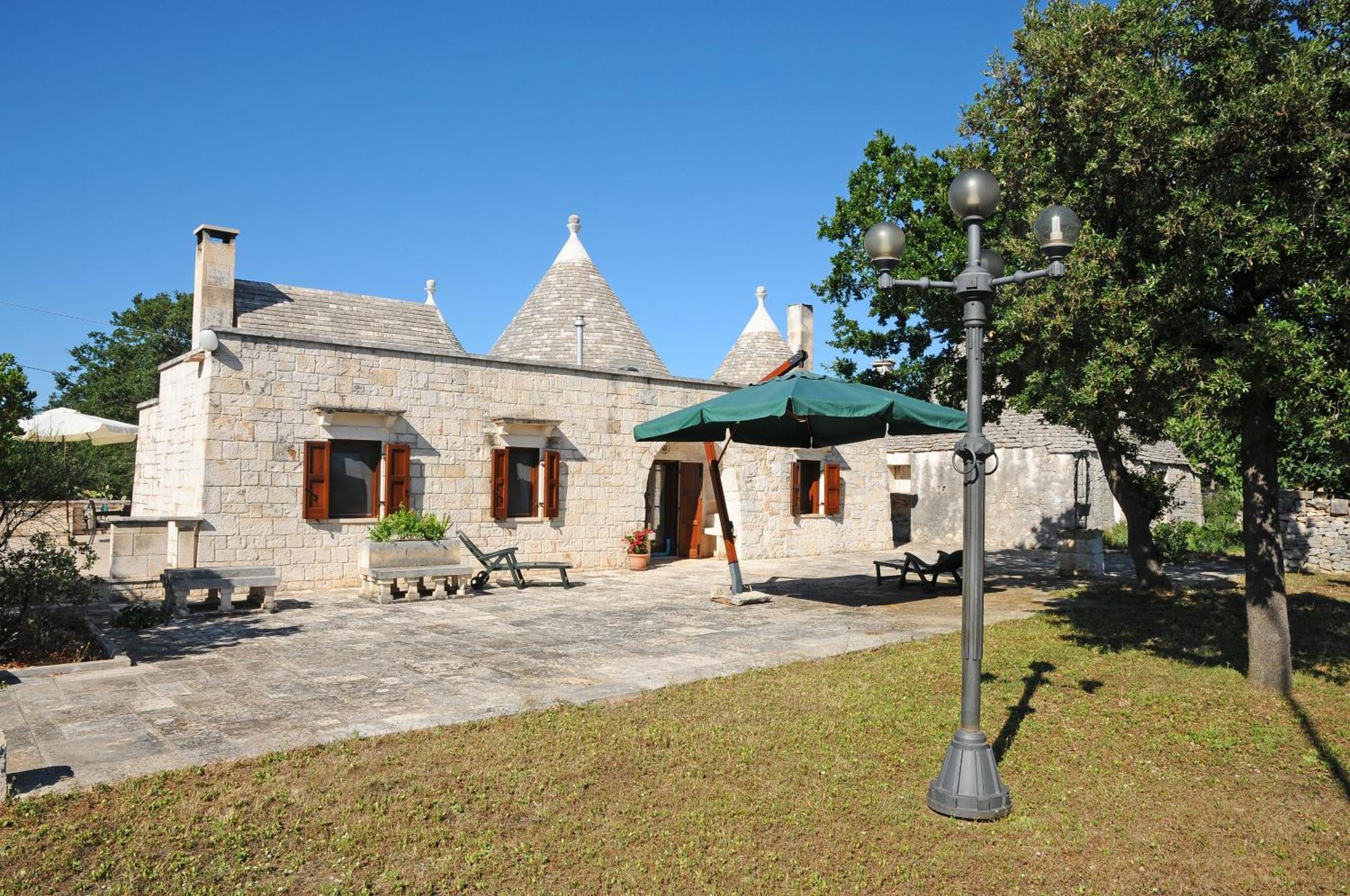 Trullo Cinquenoci Suite ロコロトンド エクステリア 写真